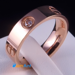 Фото Cartier Love в розовой позолоте с фианитами
